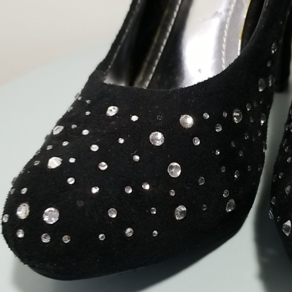 Attention Francesca black faux suede platforms - Picture 13 of 13